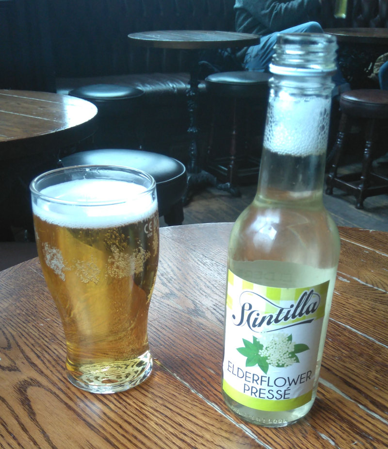 cider and elderflower drink